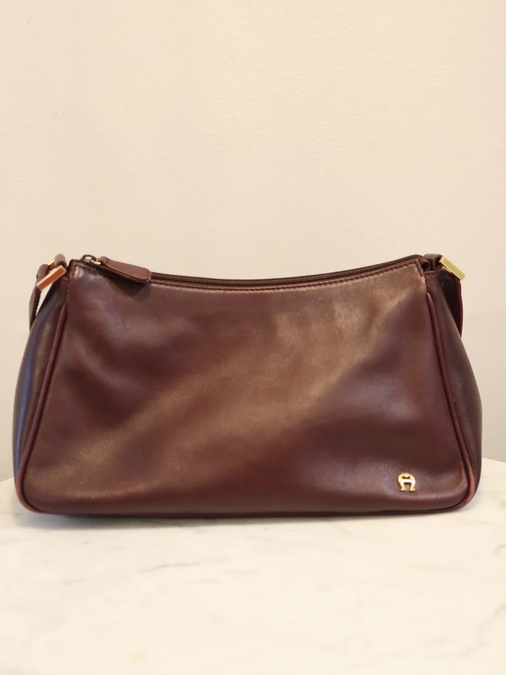Etienne Aigner Oxblood Leather Shoulder Bag with Gold Hardware - Picture 1 of 9
